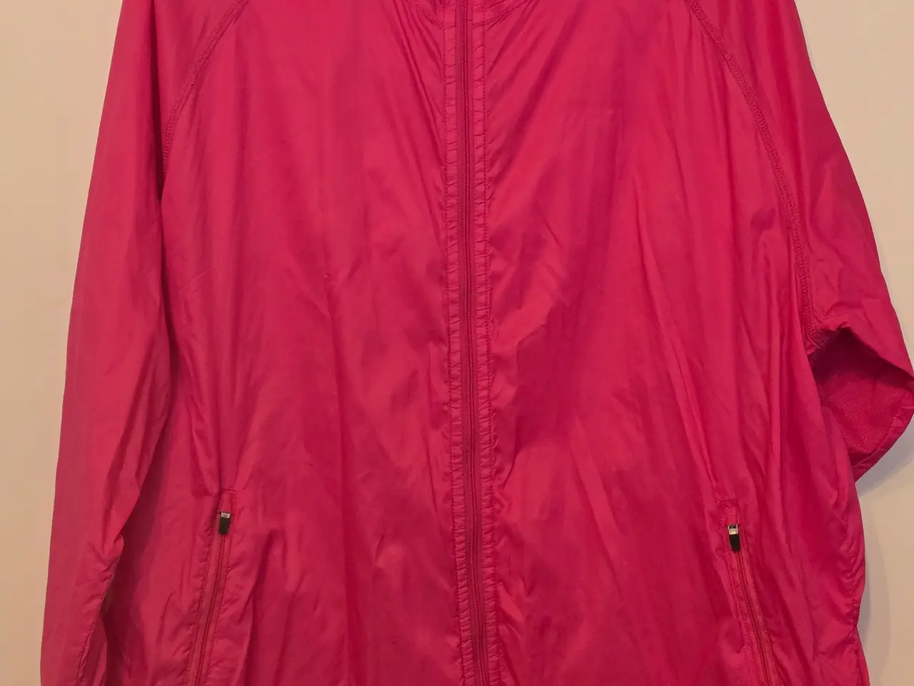 Billede 1 - ASICS pink løbejakke, størrelse XL