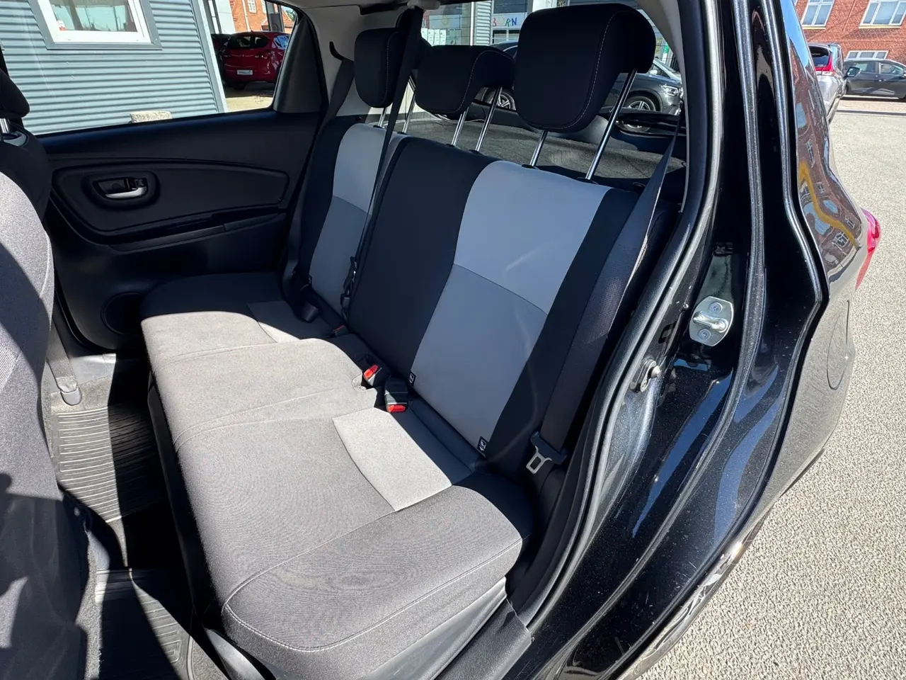 Billede 8 - Toyota Yaris 1,5 Hybrid H3 Limited Smart e-CVT