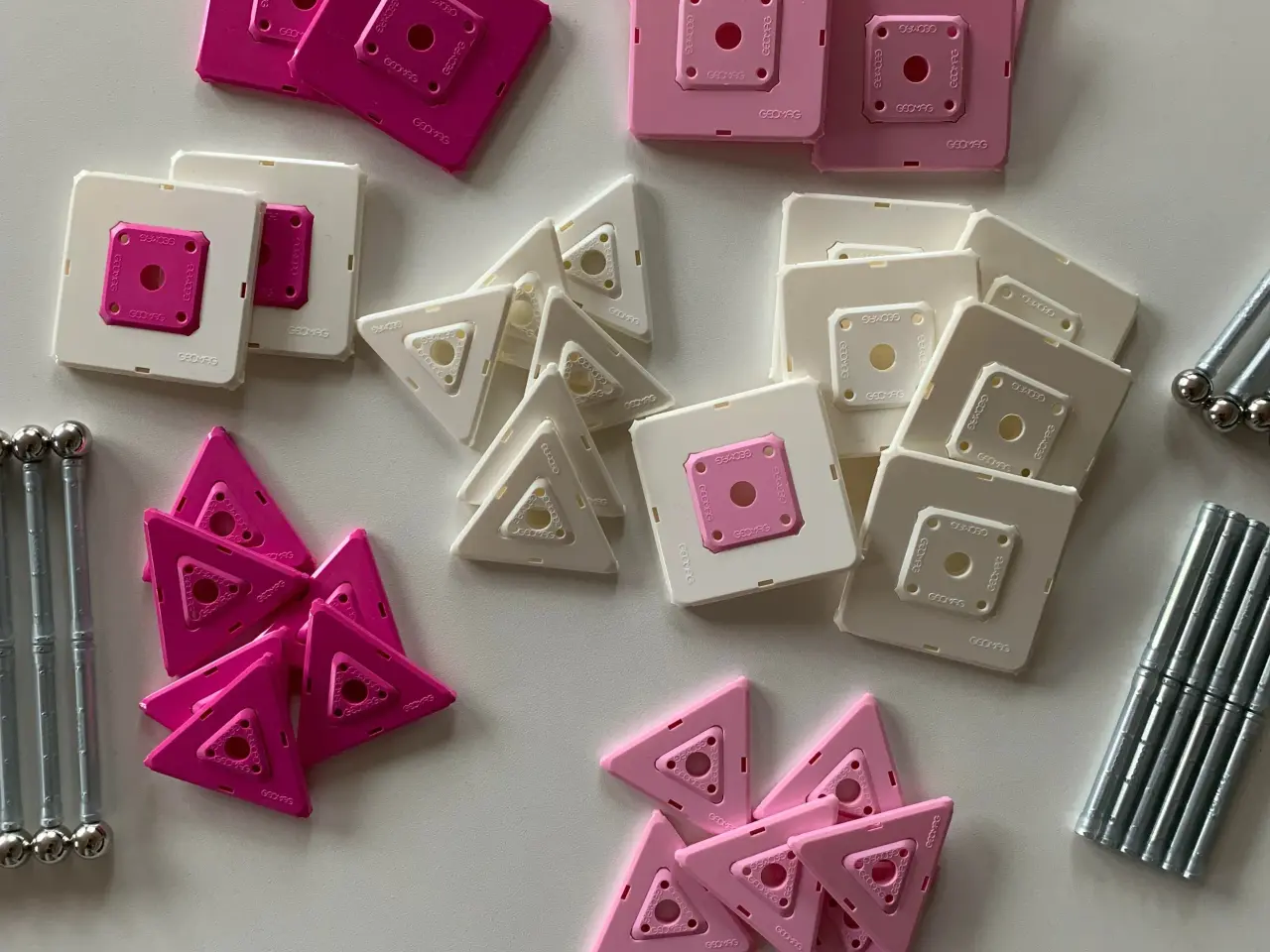 Billede 2 - Geomag, pink - 118 dele