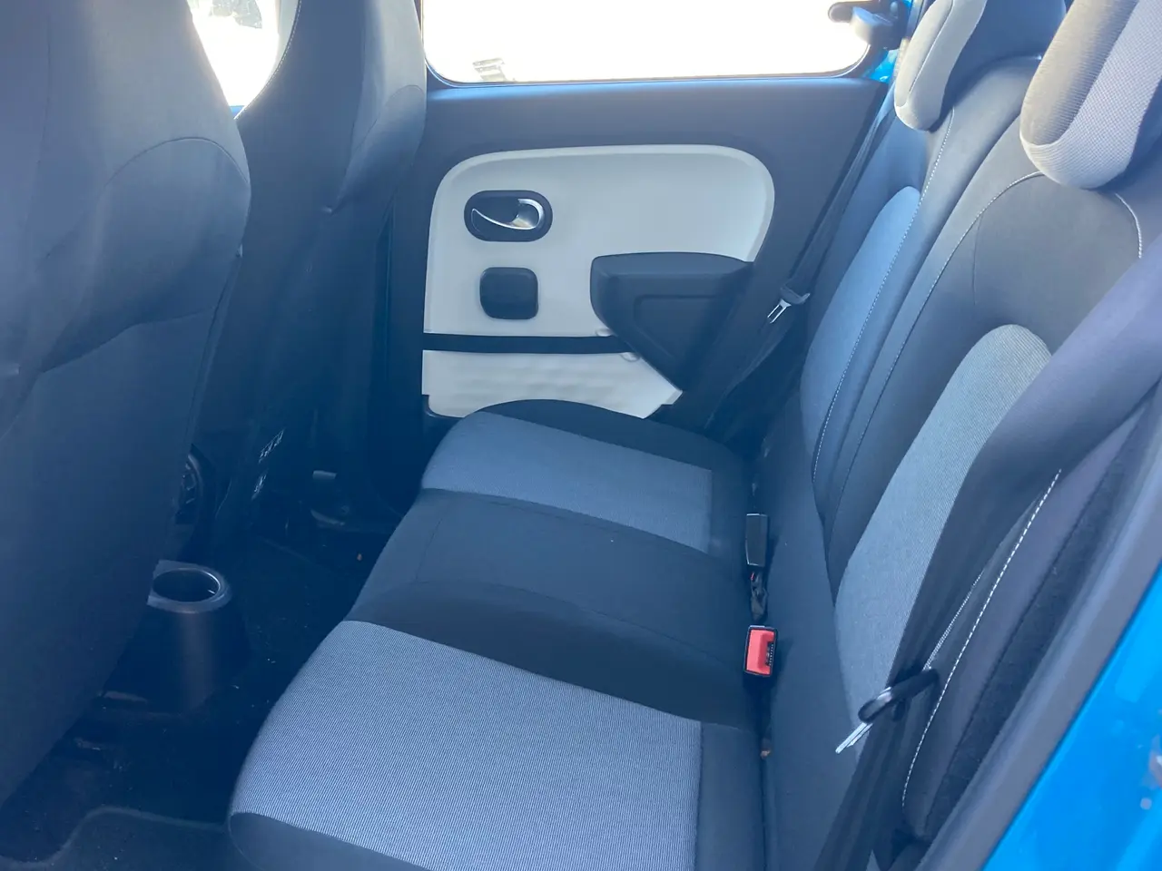 Billede 8 - Nysynet Twingo 2014 lavt km nummer 42302170
