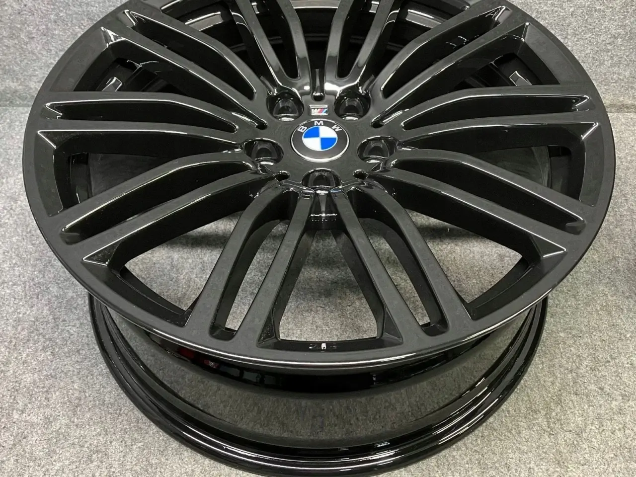 Billede 2 - ALUFÆLGE BMW 5 G30 G31 664M 19"