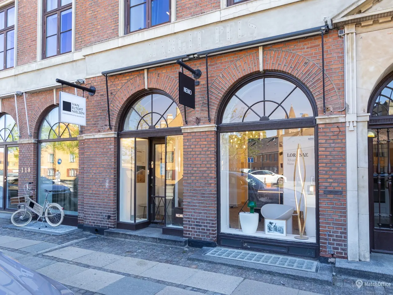 Billede 7 - Butik med store facadevinduer