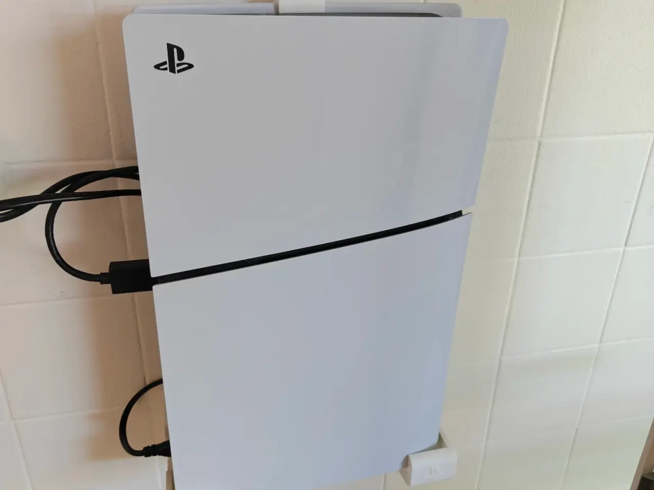 Billede 1 - PS5 Vægbeslag – Elegant og sikker montering
