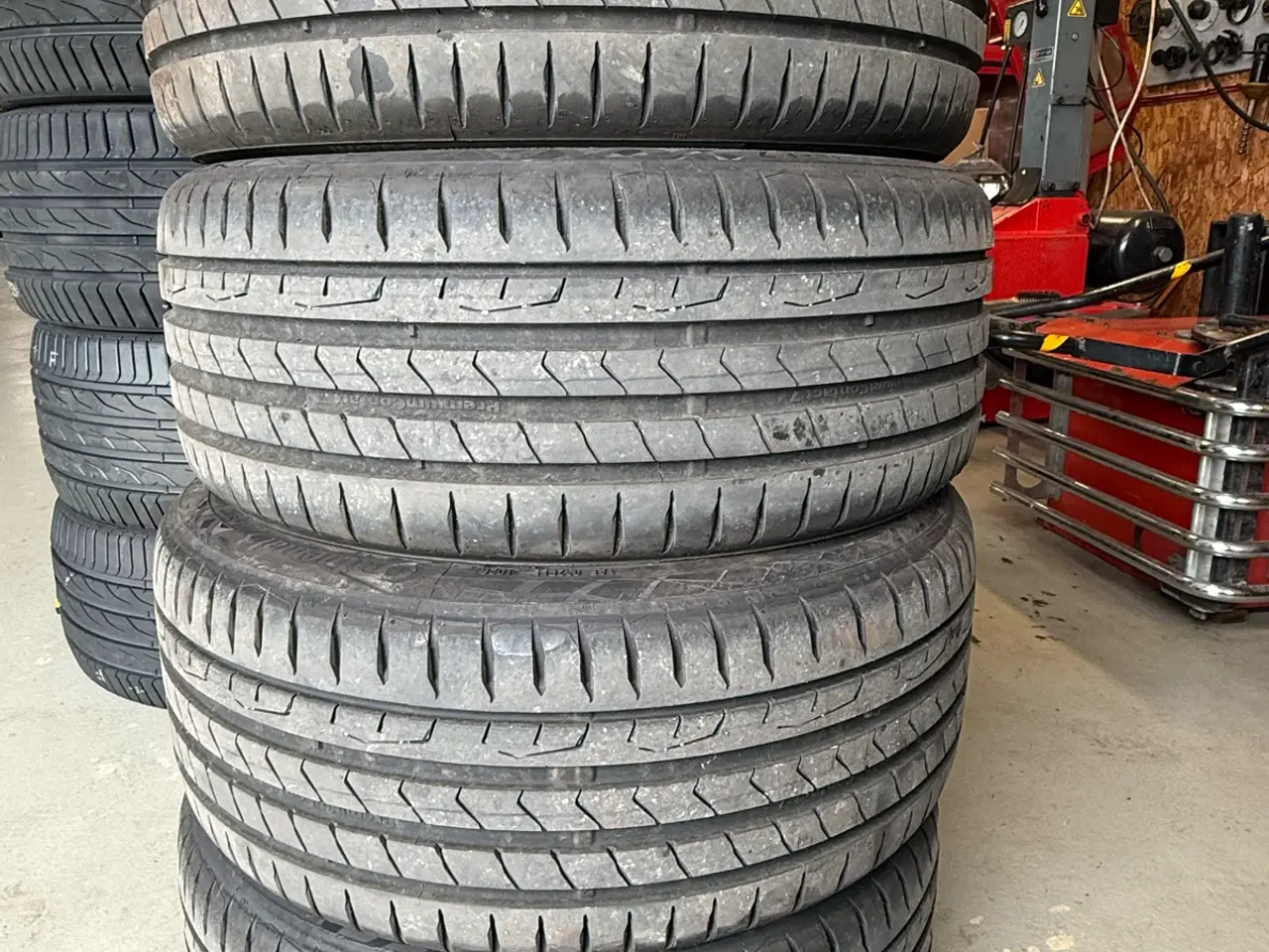 Billede 1 - 225/40R18 Sommerdæk