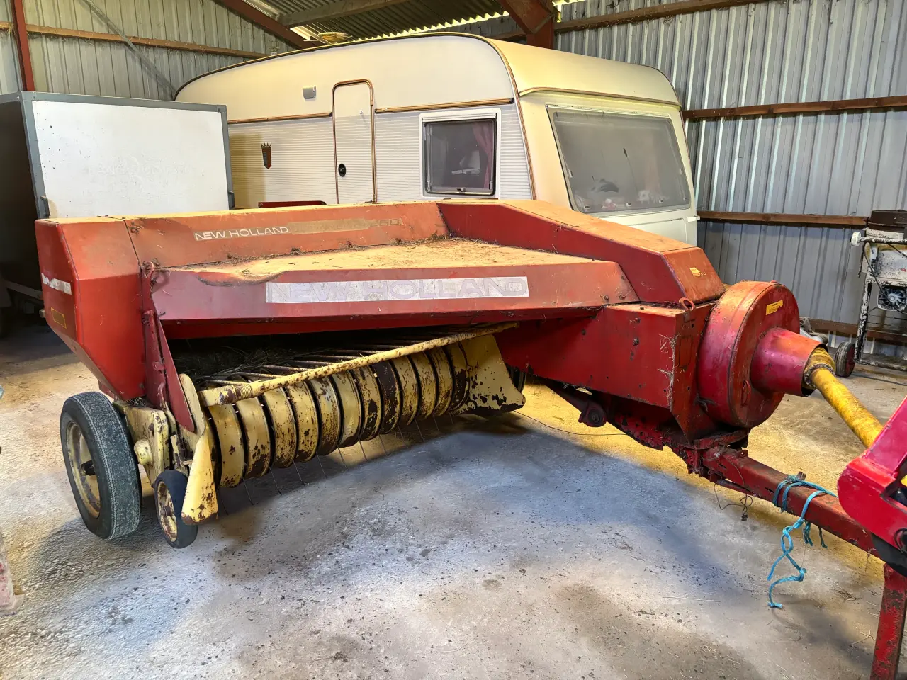 Billede 1 - New Holland super hay liner 268 presser