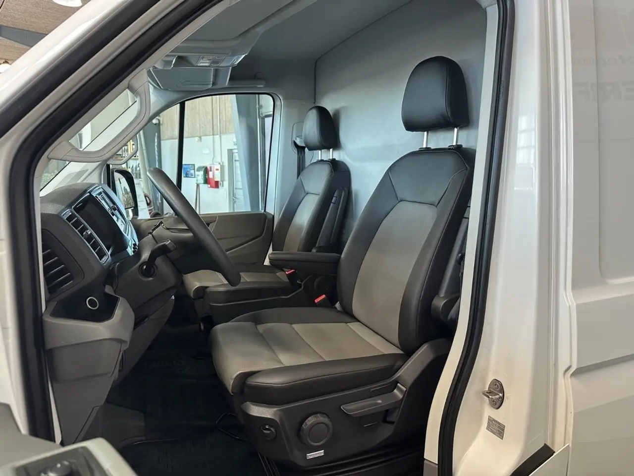 Billede 5 - VW Crafter 35 2,0 TDi 177 Kassevogn L3H2 aut.