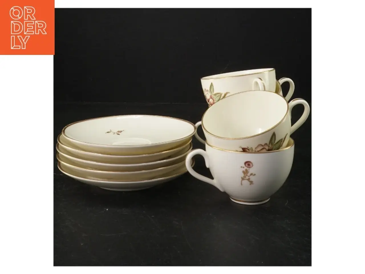 Billede 1 - Porcelænskopper med underkopper fra B&G