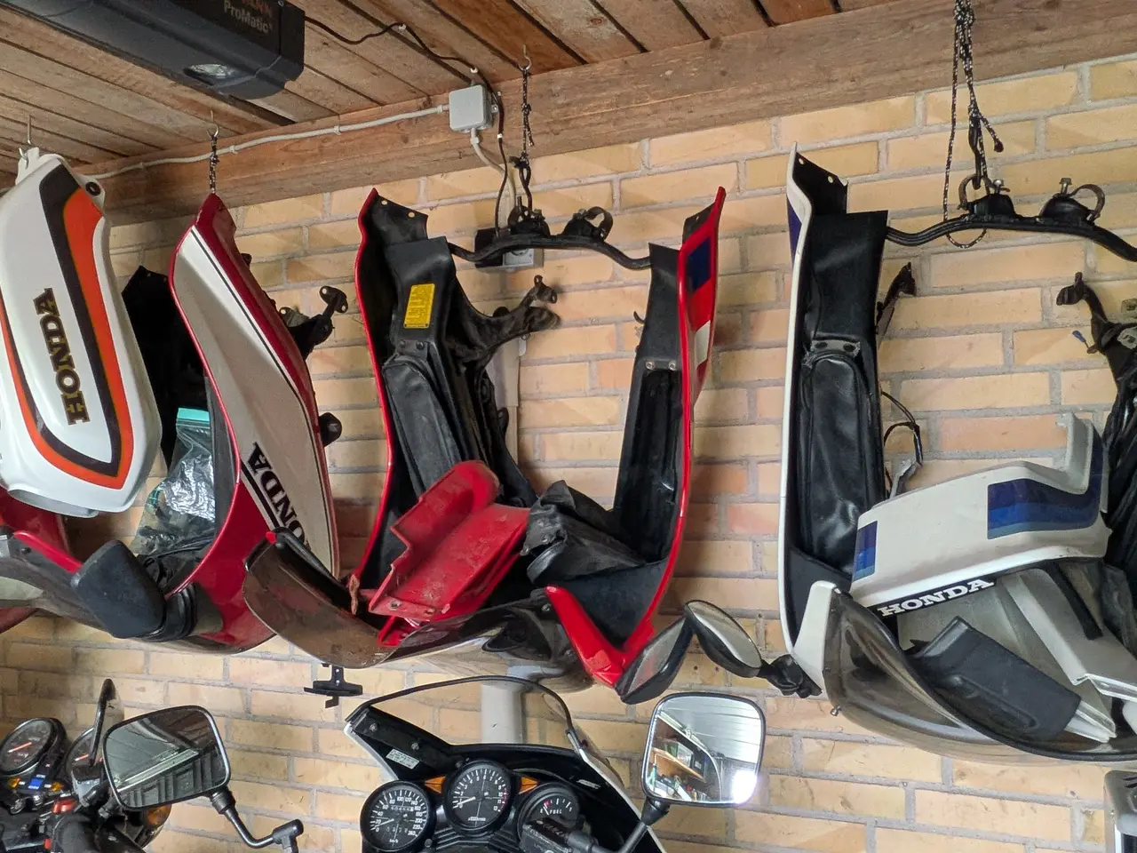 Billede 13 - Honda CB 900 F Boldor - mange pæne reservedele