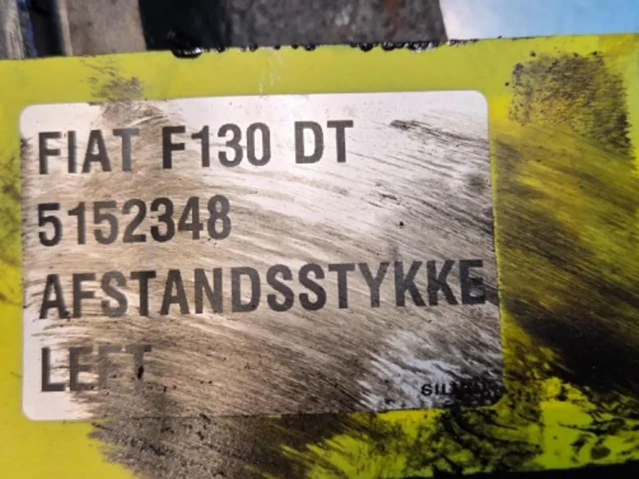 Billede 11 - Fiat F130DT Afstandsstykke L. 5152348