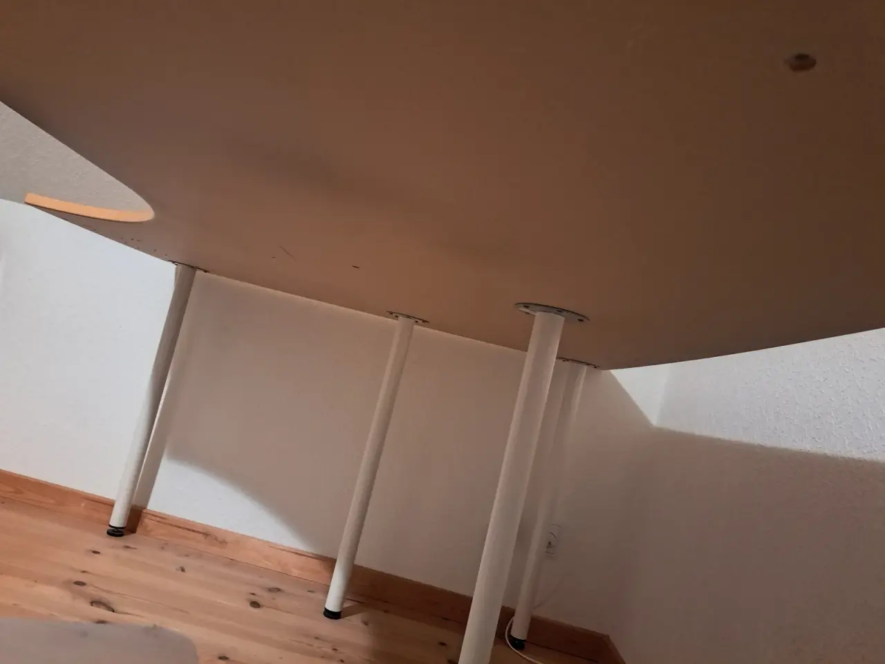 Billede 4 - Skrivebord med siddebue