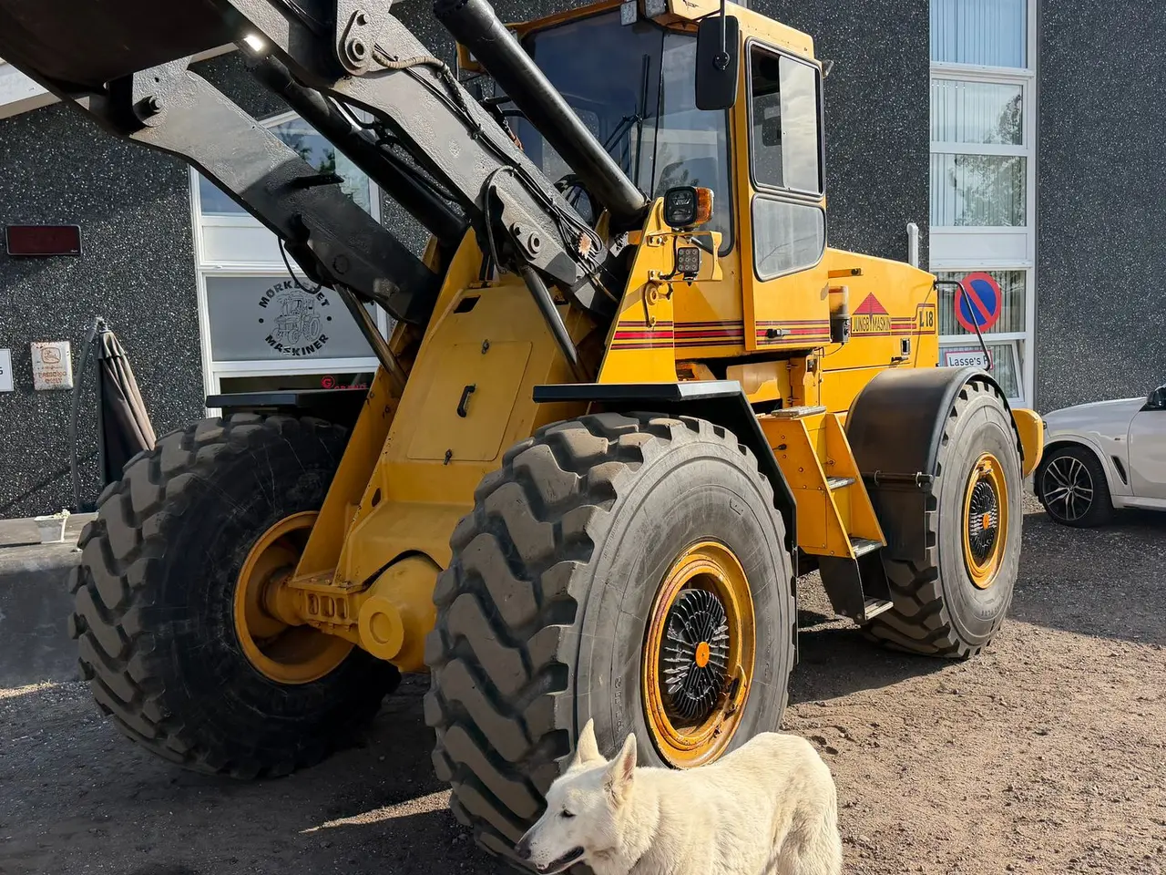 Billede 2 - Ljungby L18 KAN LEVERES MED 750MM HJUL MED TRAKTORMØNSTER FOR + 25.000,-.CENTRALSMØRING, HYDRAULISK VOLVO BM SKIFTE, 3. FUNKTION