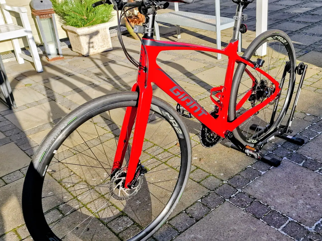 Billede 1 - Giant FastRoad Advanced 1, rød – Str. M – Carbon