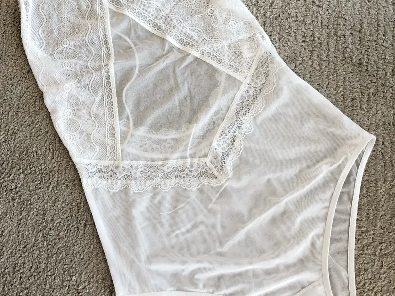 Billede 1 - Ny BonBon bodysuit, M