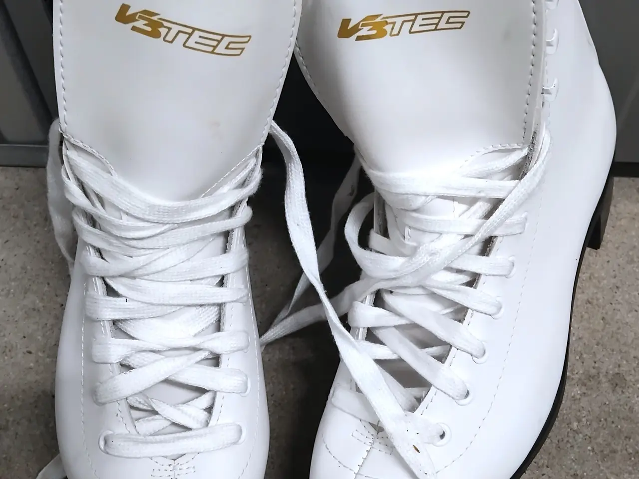 Billede 1 - KATHARINA V3TEC KUNSTSKØJTER /Ice Figure Skates 38