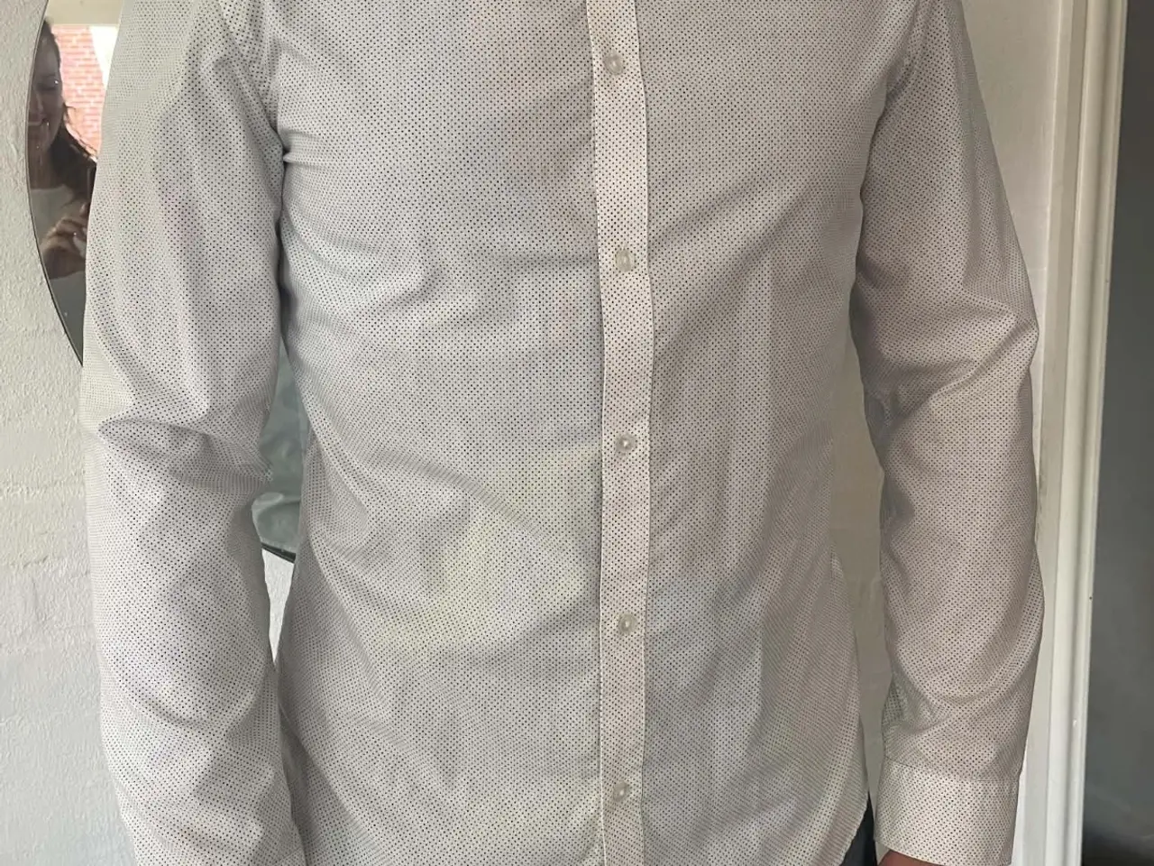 Billede 2 - H&M skjorte med prikker easy iron slim fit M