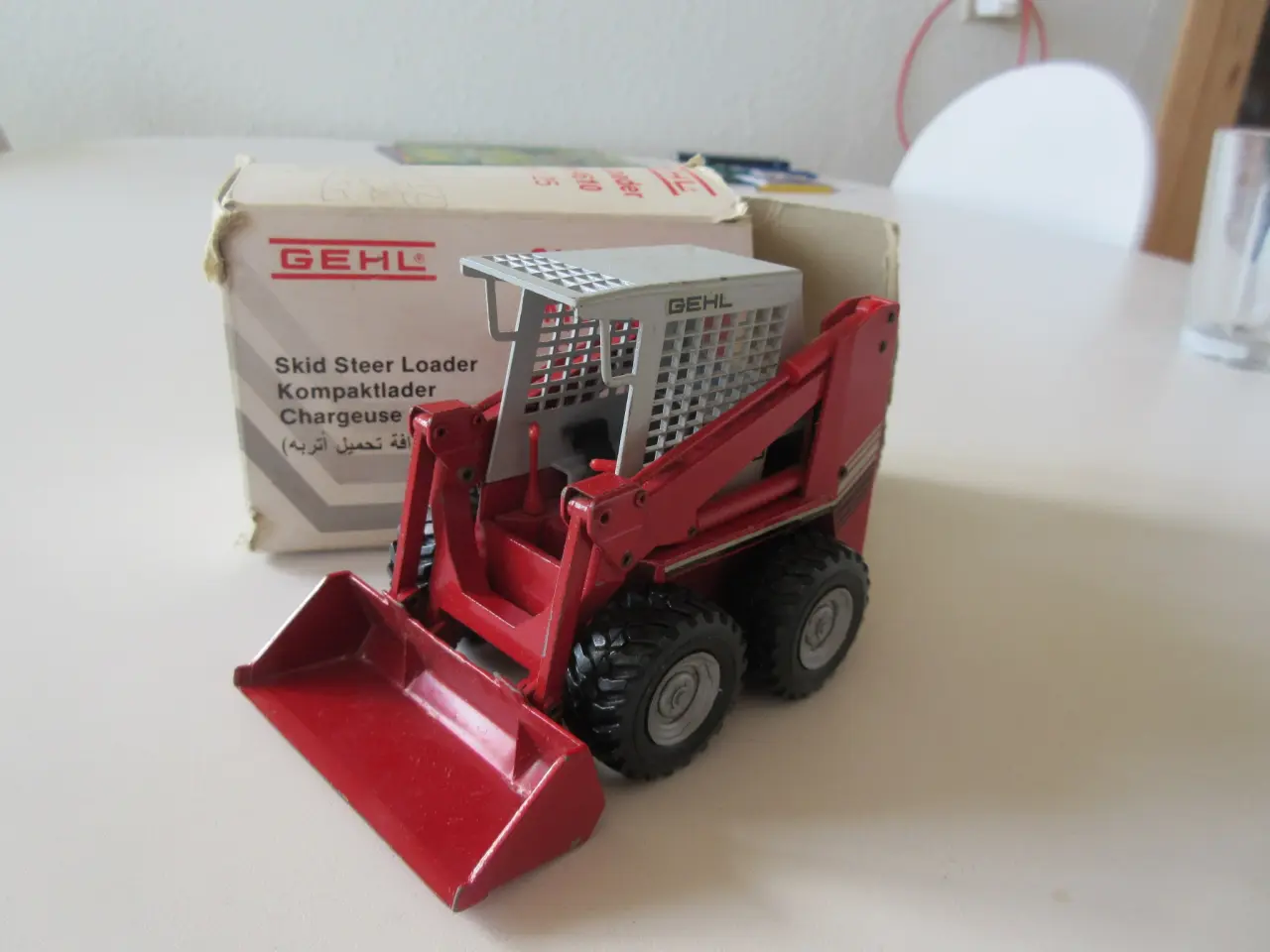 Billede 1 - Gehl Skid loader model 4610 1:25 med æske