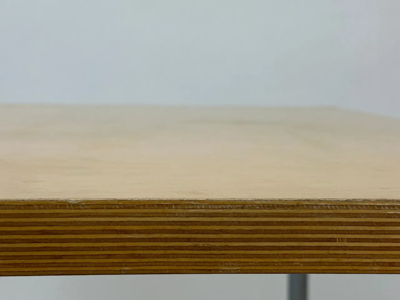 Billede 2 - Bord – Træ med Grå Stel 180x90x74 cm