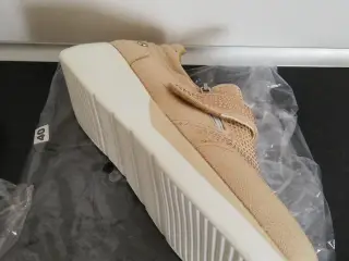 Lys Sneakers m lynlås
