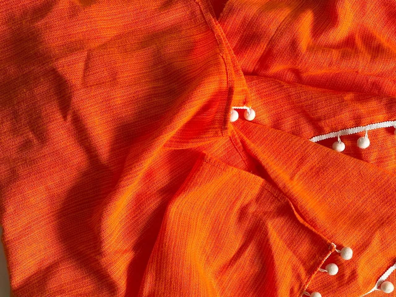 Billede 8 - Retro gardin, orange m pompom