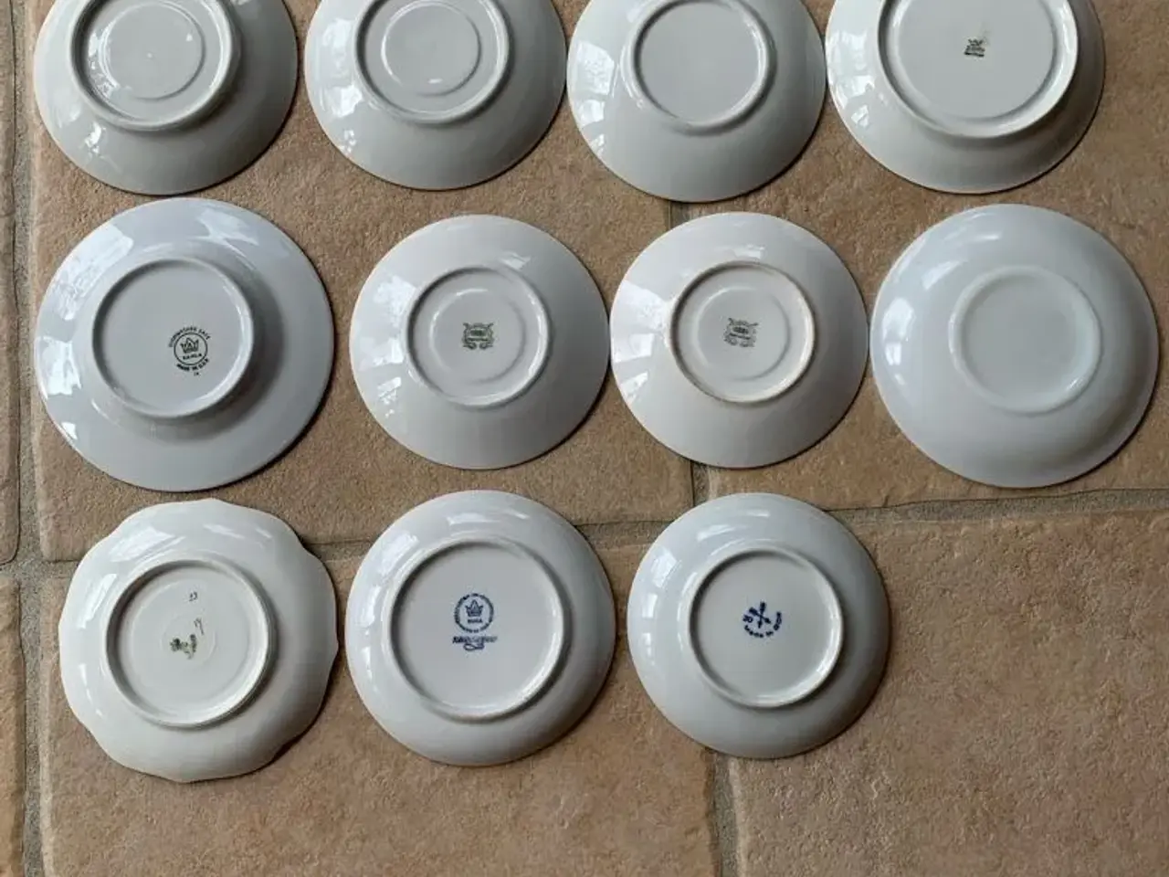 Billede 2 - 11 Underkopper porcelæn