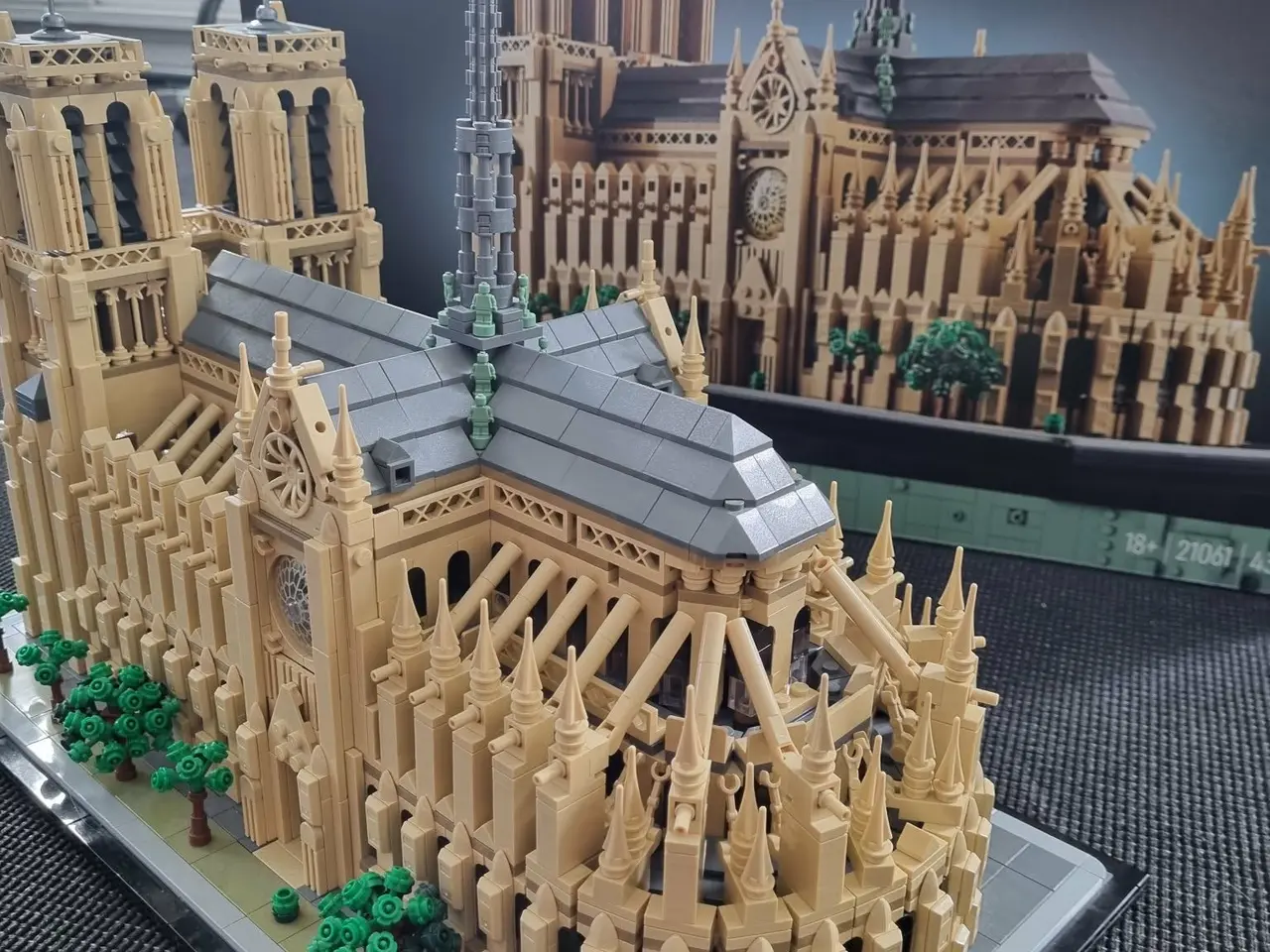 Billede 2 - Notre-Dame Lego architecture