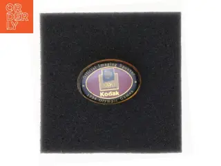 Lillehammer 1994 Olympiske Lege Kodak Sponsor Pin (str. 3 x 2,5 cm)