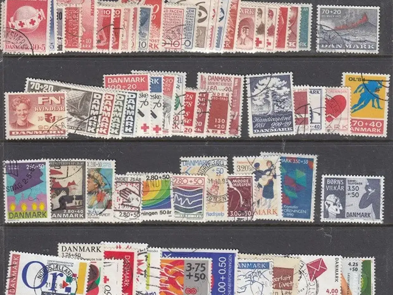 Billede 1 - DK. Tillægsværdier. 100 forskellige. AFA 1.350 kr.