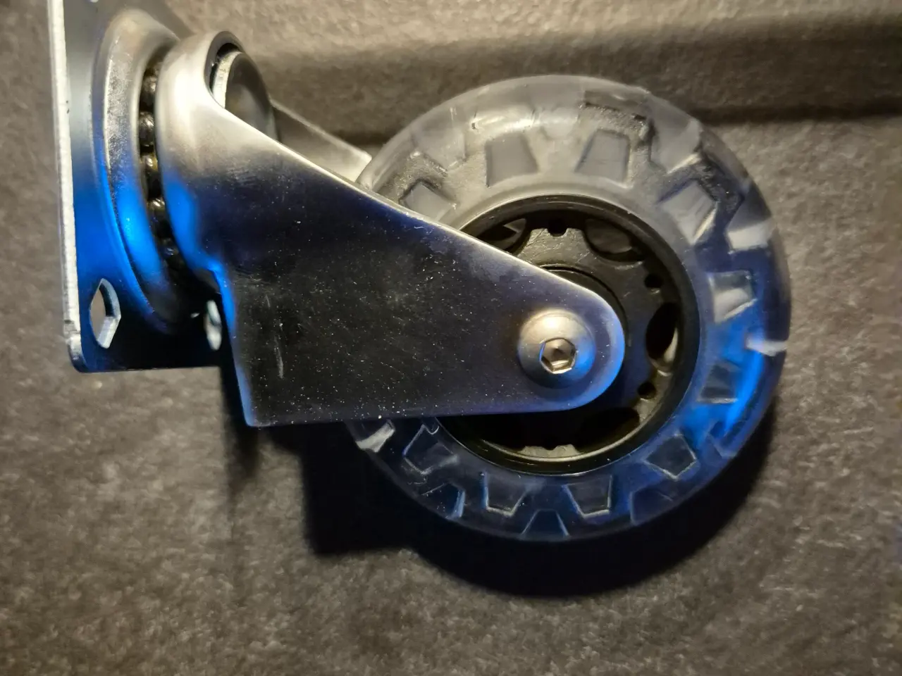 Billede 1 - Møbelhjulssæt 95mm
