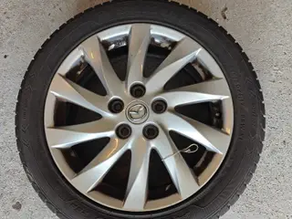 Mazda 6 Alufælge med sommerdæk.
