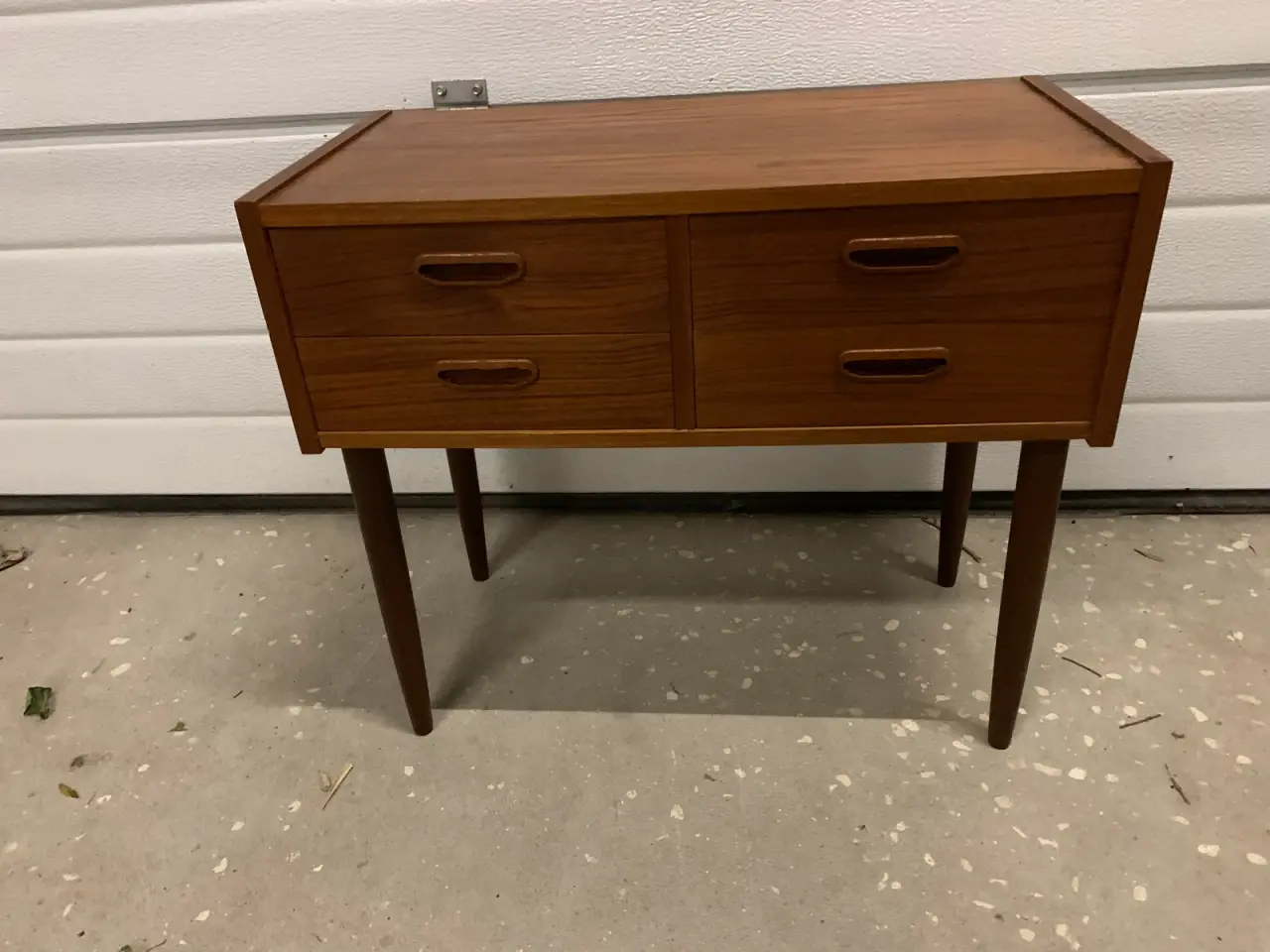 Billede 1 - Teaktræ  kommode/entrémøbel,