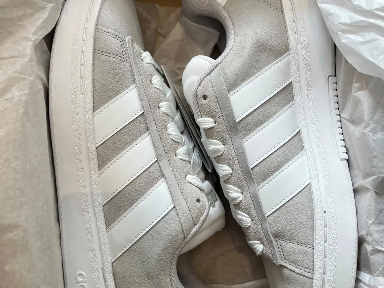 Billede 1 - Adidas Grand Court Alpha 00s Sneakers str 44