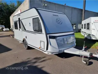 2024 - Knaus Südwind 450 FU "60 Years" DEMOMODEL...LÆKKER CAMPINGVOGN I DE NYE INNOVATIVE FARVER.