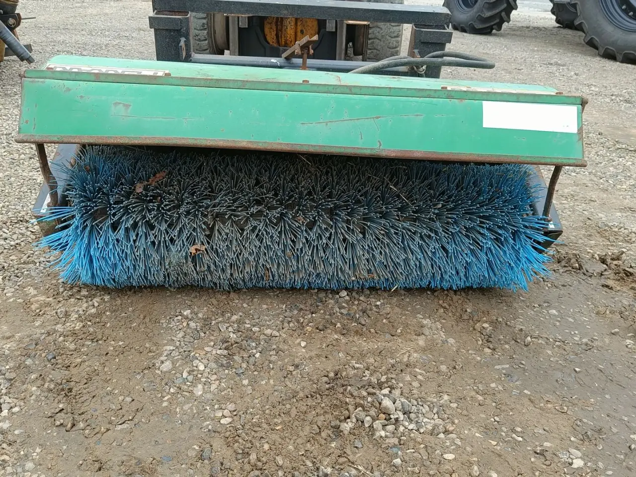 Billede 2 - - - - Kost (har siddet på en Uni-loader)