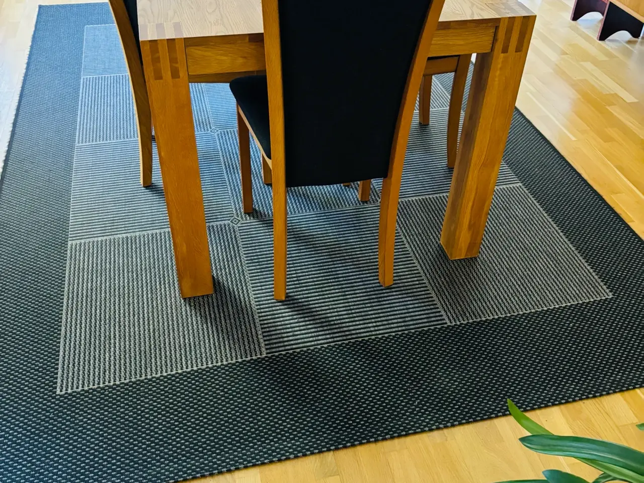 Billede 1 - Løse gulvtæpper