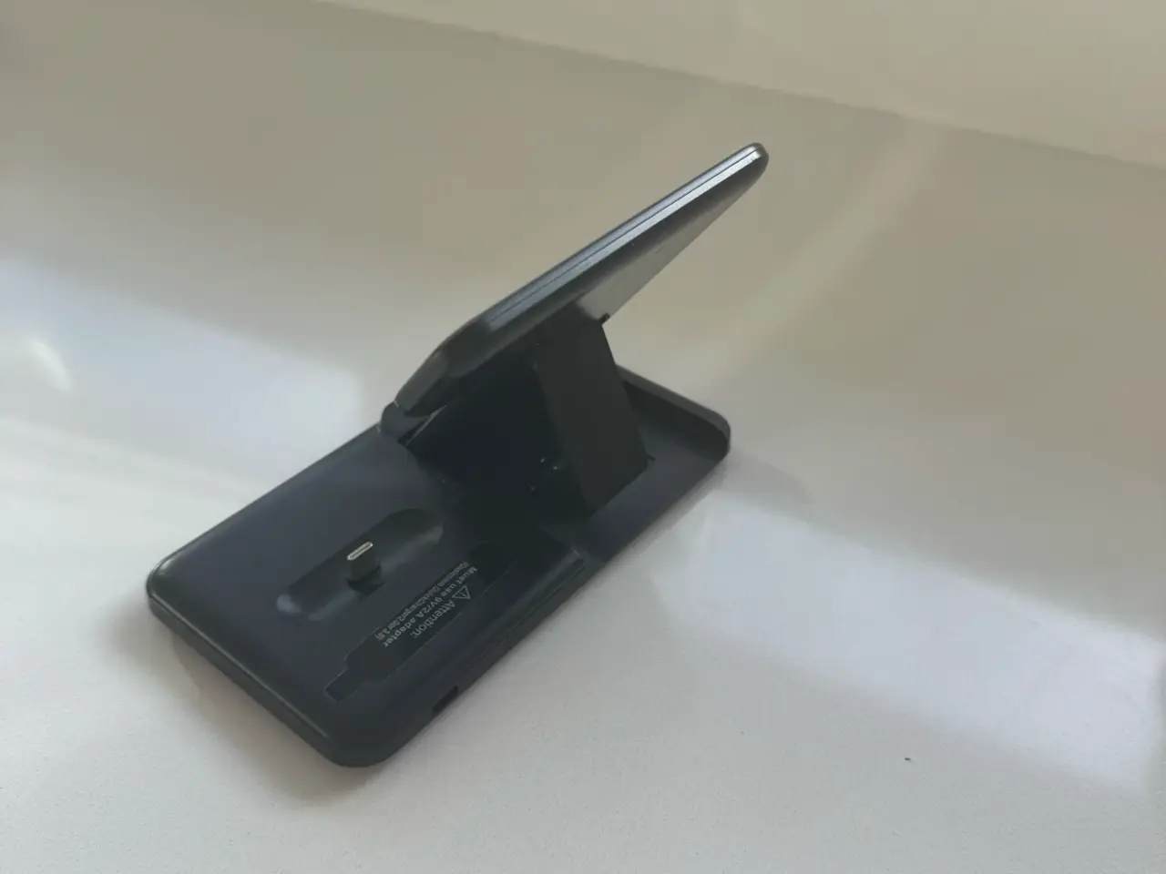 Billede 3 - Flot lader til iPhone og EarPods - Wireless iphone