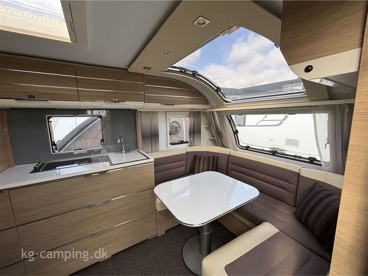 Billede 4 - 2016 - Adria Adora 522 UP ALDE Centralvarme, Mover, Aircon og Isabella Sun Shine.