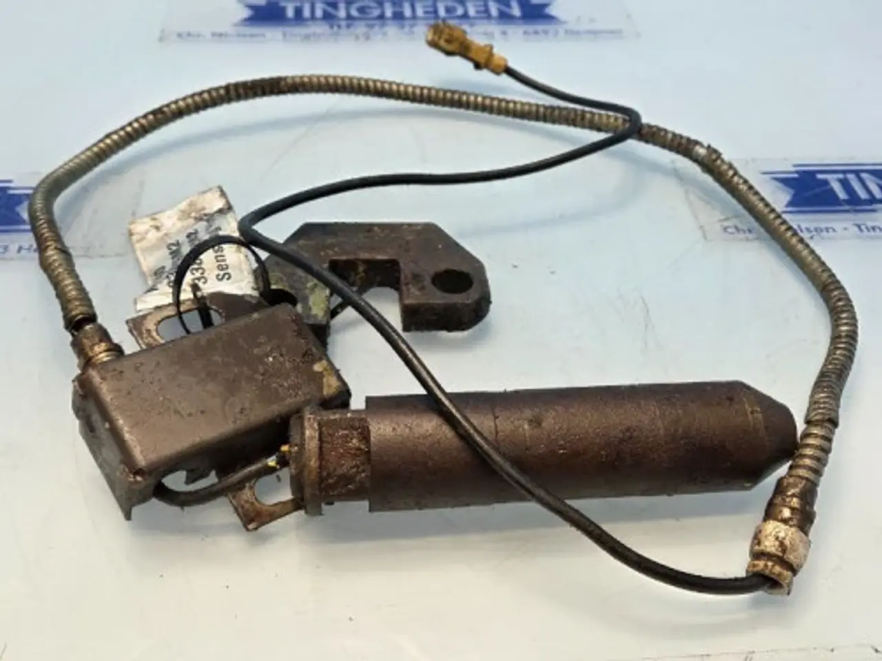 Billede 2 - Massey Ferguson 3060 Sensor Pin 3382356M2