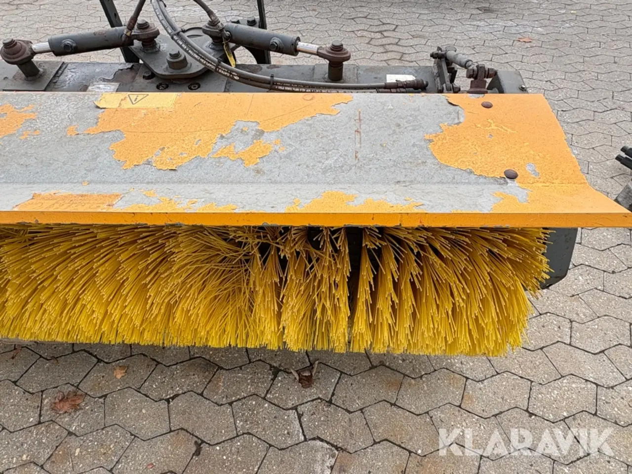 Billede 7 - Kost til fejemaskine eller traktor