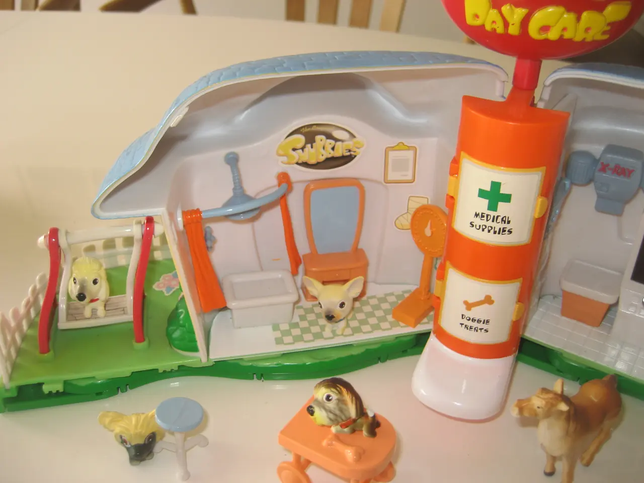 Billede 2 - Snubbies Doggie Day Care legesæt