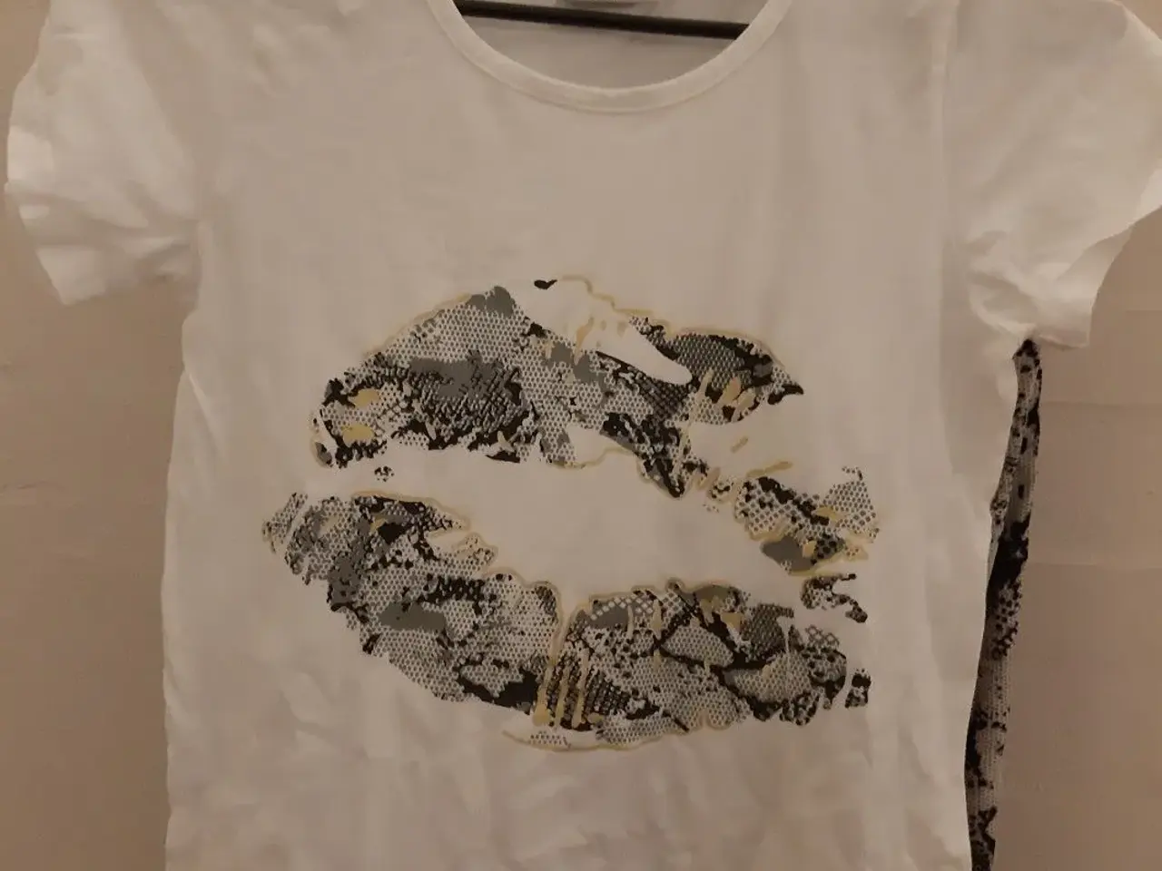 Billede 3 - Pigesæt med bukser, cardigan, t-shirt