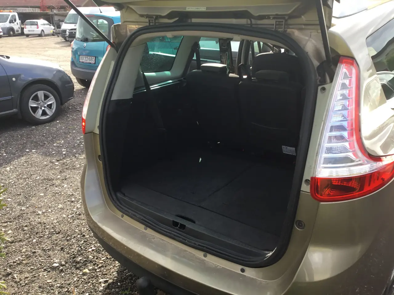 Billede 11 - Renault Grand scenic 1,5 dci 7 pers. Tagrails mm