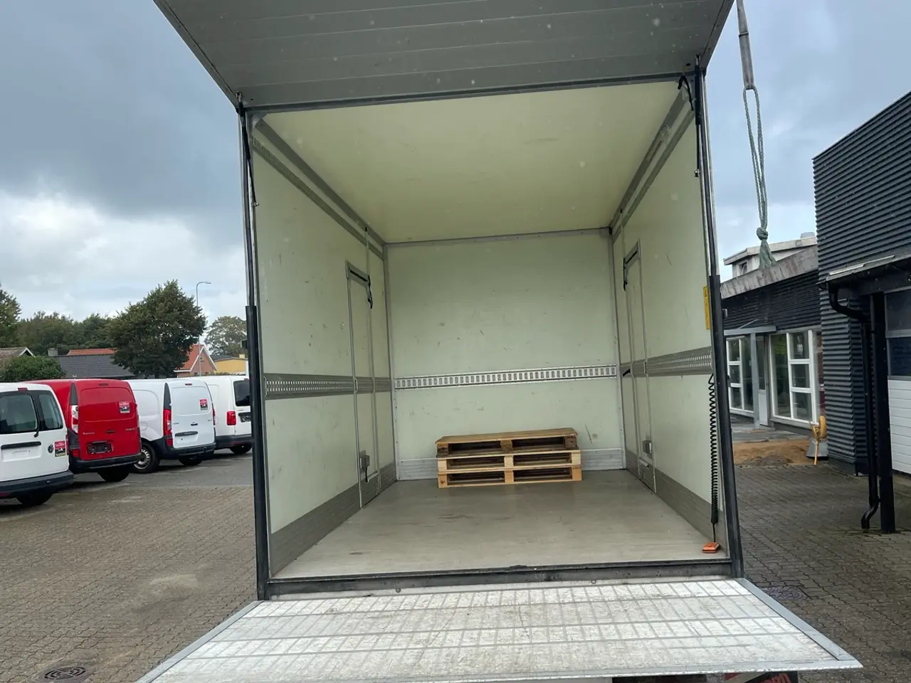 Billede 9 - Mercedes sprinter 2.2diesel alukasse med lift