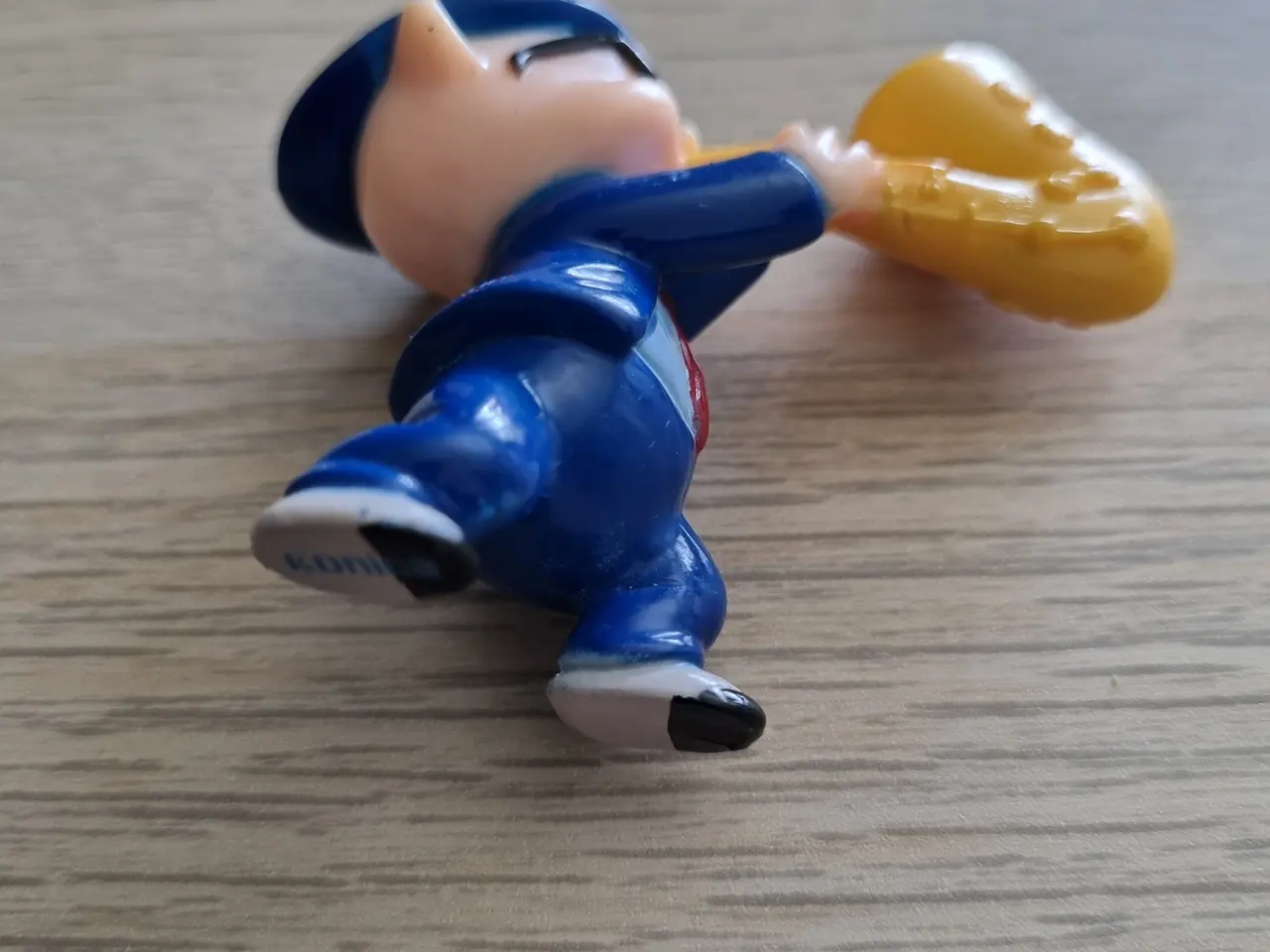 Billede 6 - Porky Pig spiller på Saxophon. Konica- Looney Tu