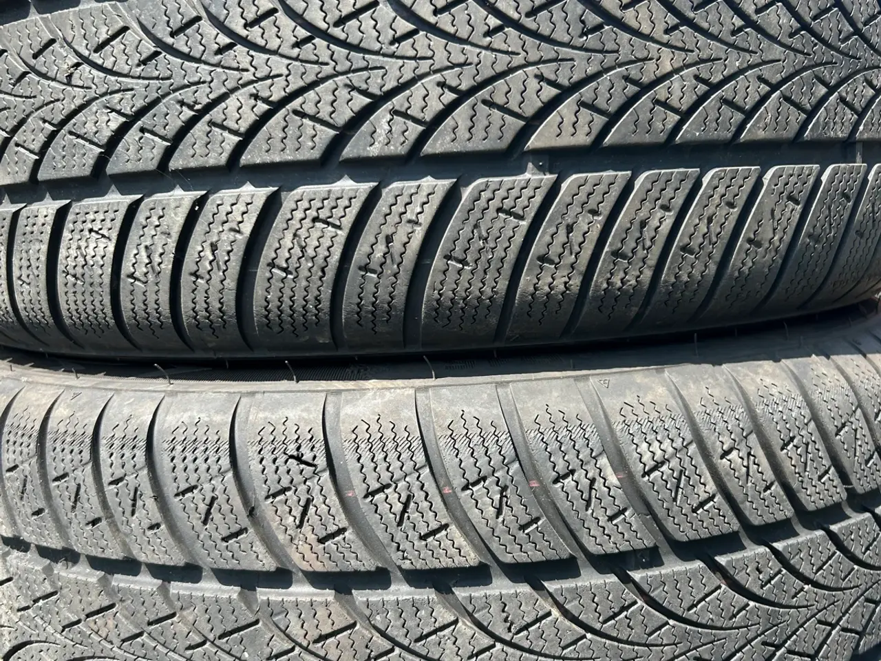 Billede 3 - Vinterdæk-195/50R15