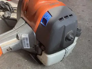Husqvarna buskrydder