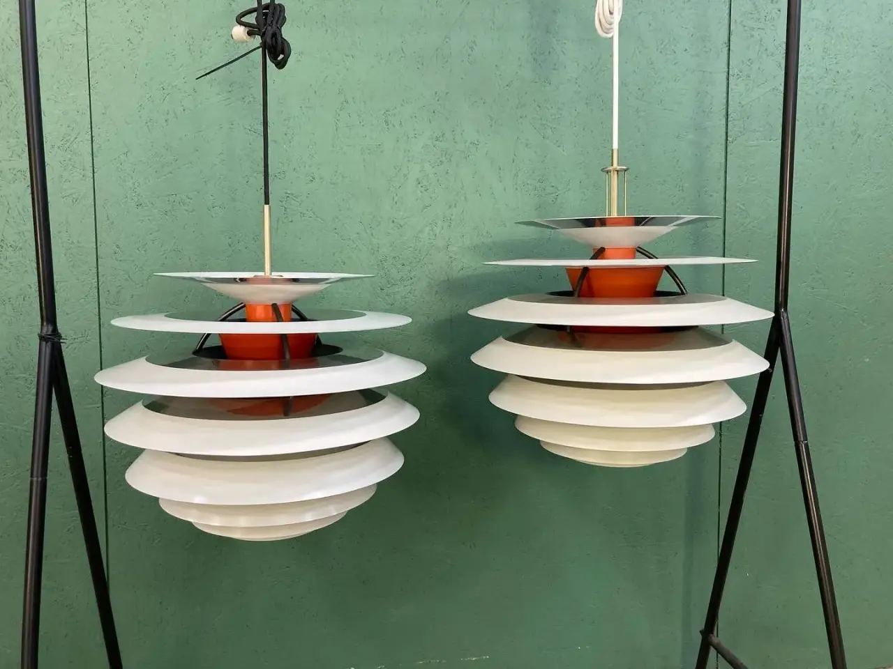 Billede 2 - Arkitekttegnet møbler og lamper købes