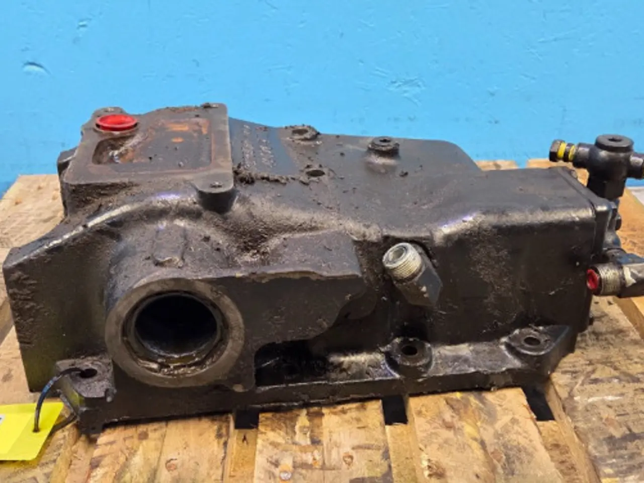 Billede 3 - New Holland T6030 Dæksel 47126510
