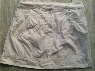 Hvid nederdel fra H&M