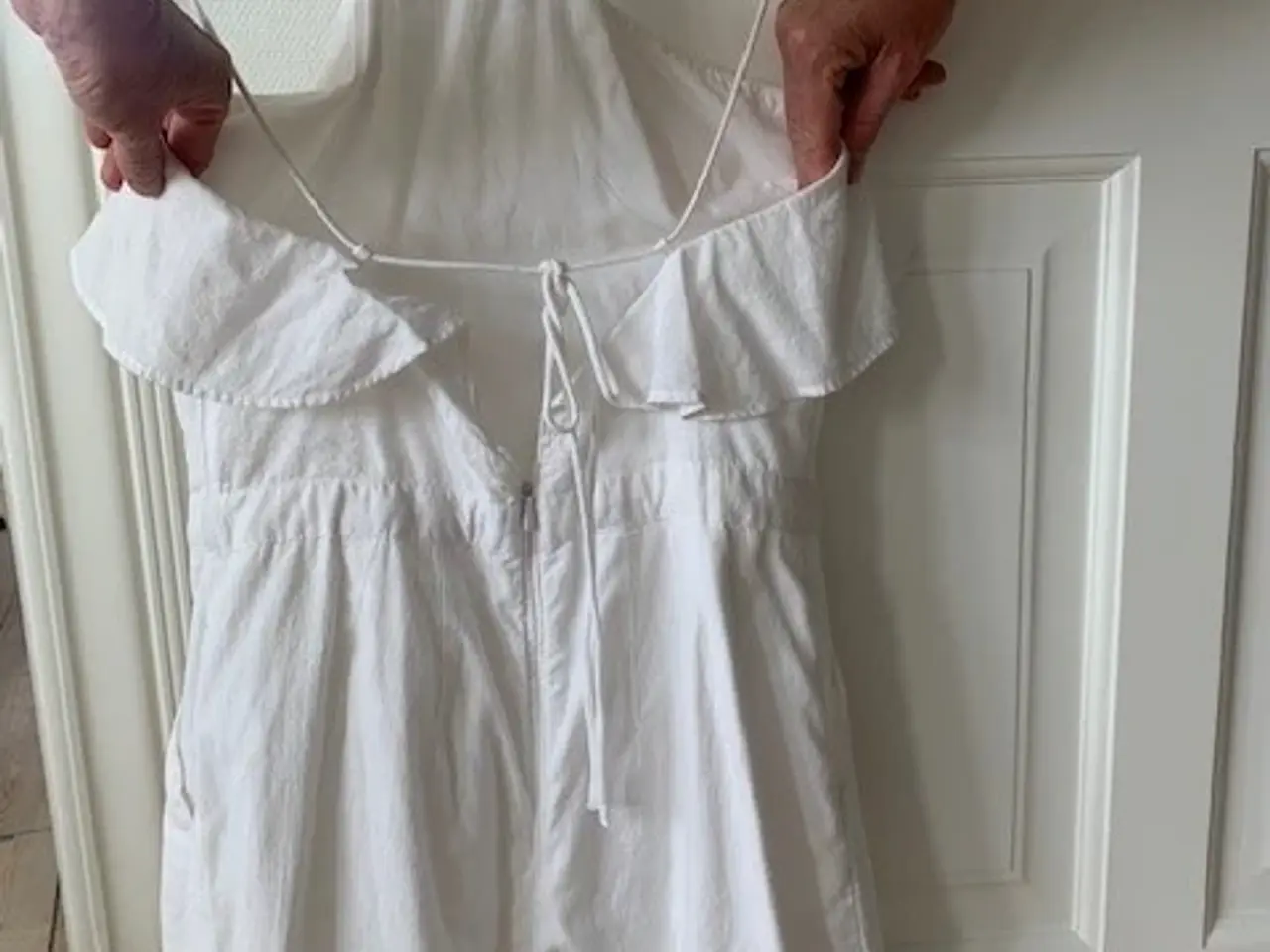 Billede 2 - Buksedragt/shorts fra A&F hvid