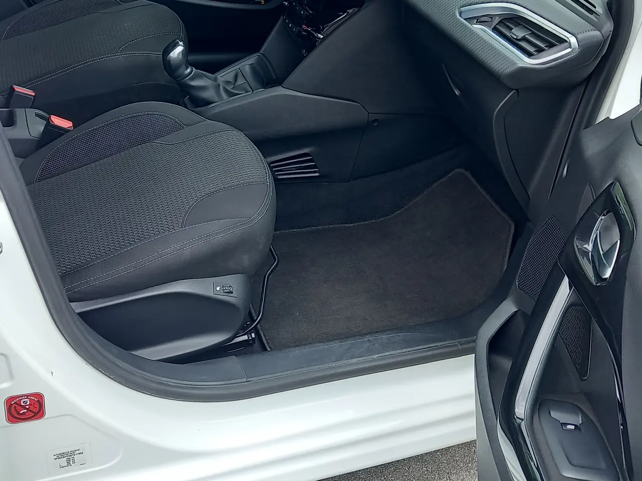 Billede 3 - Peugeot 208 1.6 BlueHDI allure sky